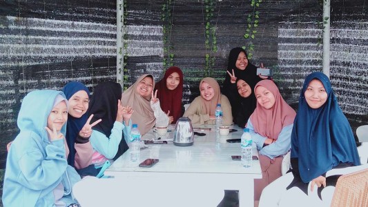 Makrab Wikimedia Madura: Mempererat Hubungan Anggota Komunitas